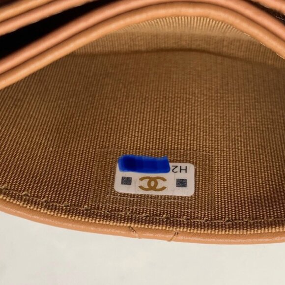 Authentic CHANEL 19 Flat Card Holder Caramel LambskinLeather GHW Brand New - Picture 10 of 11